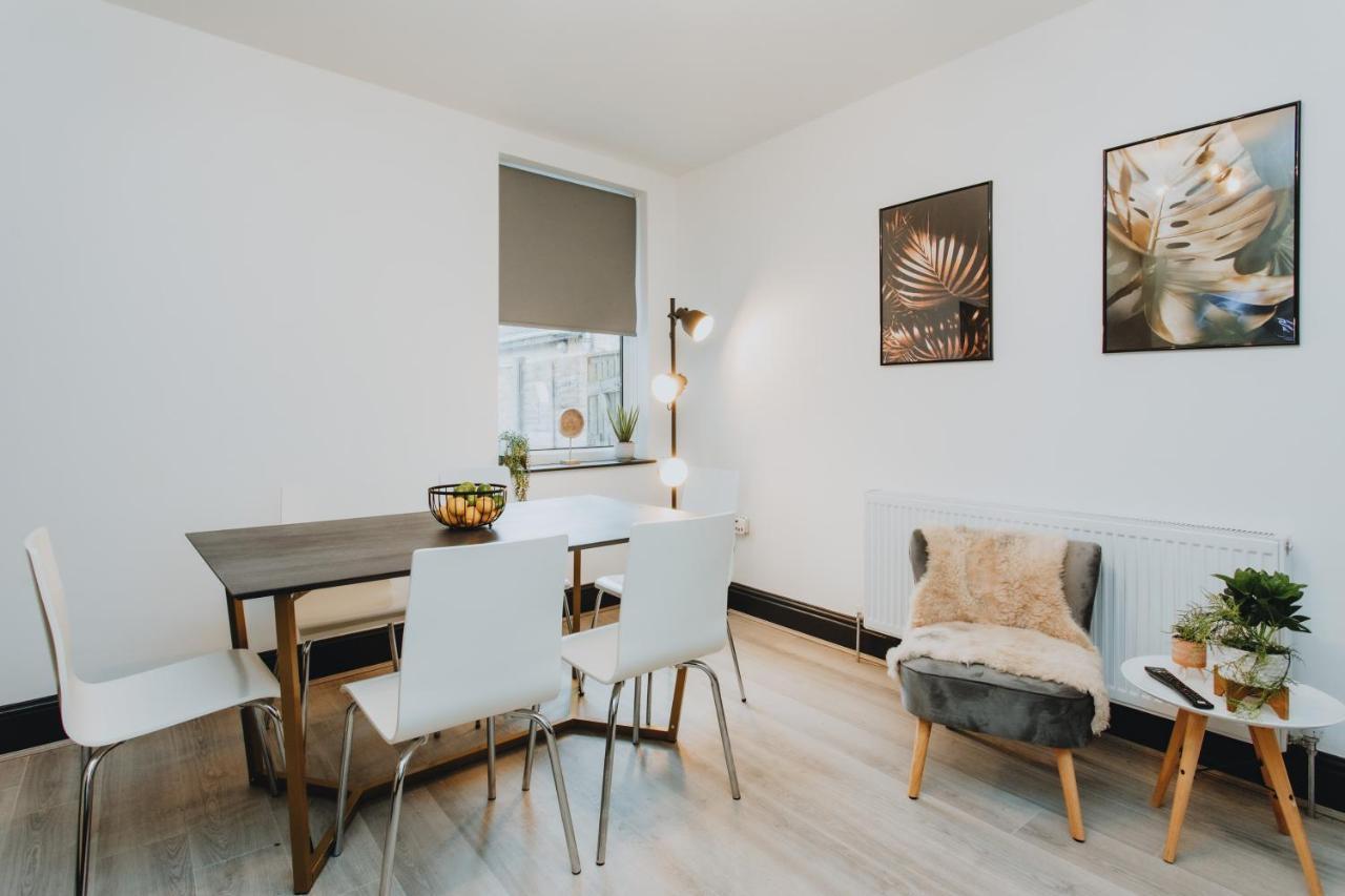 Townhouse House Ideal Contractors In Rugby Exteriör bild